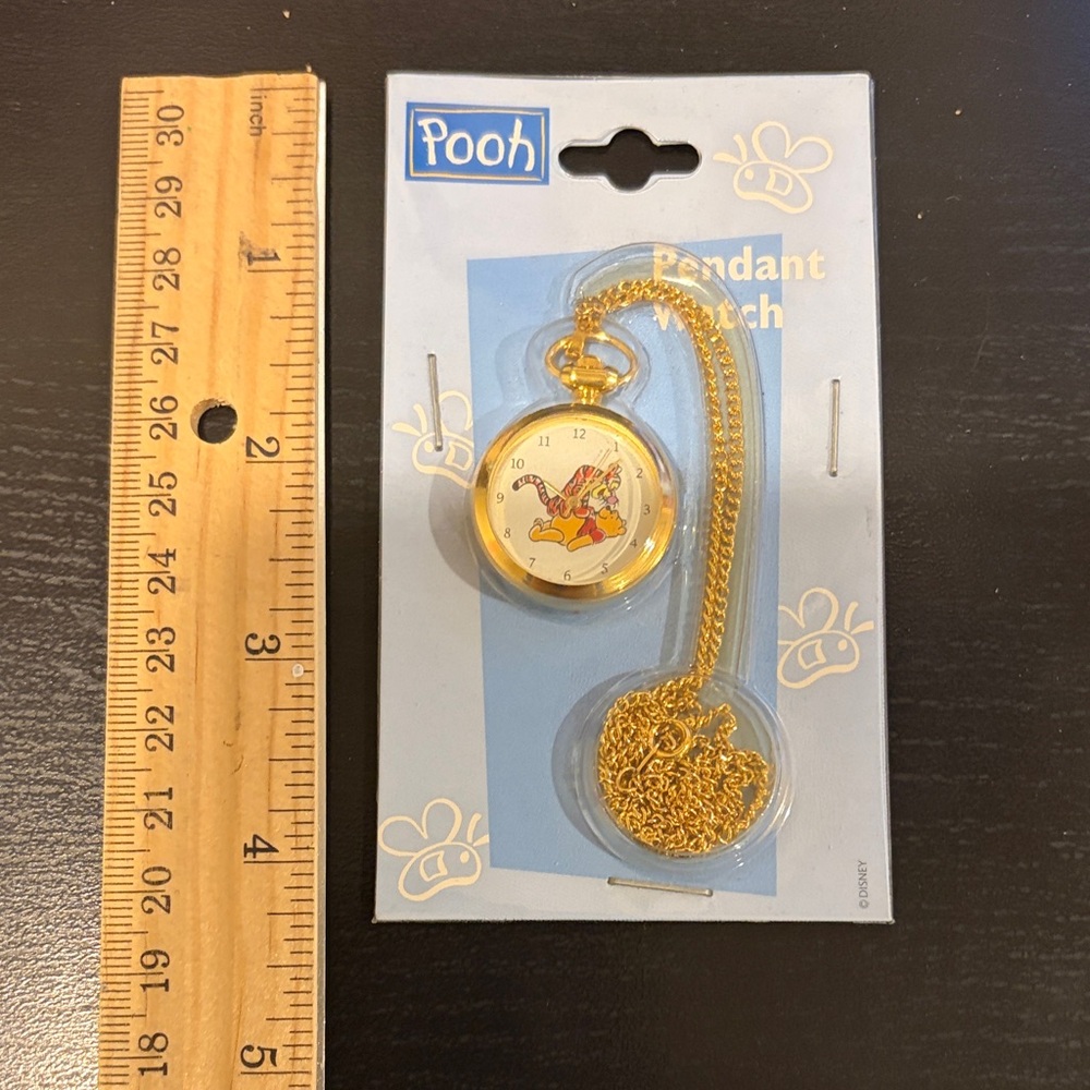 Pooh Pendant Watch - Picture 3 of 3